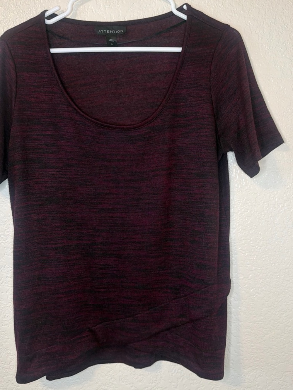 attention Scoop Neck Short Sleeve Tee in Burgundy and Black Heather